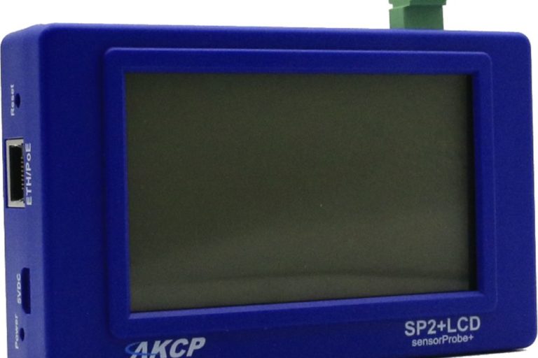 sensorProbe2+ LCD Sensor Monitoring System mit LCD Bildschirm von AKCP